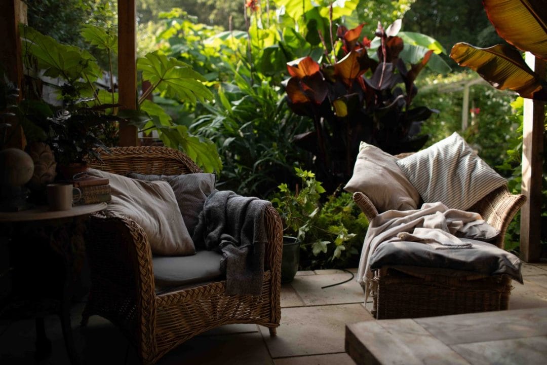 gardening garden design landscaping horticulture Surrey West Sussex outdoor living seating summer parties bbq's barbecue patio pergola coffee table